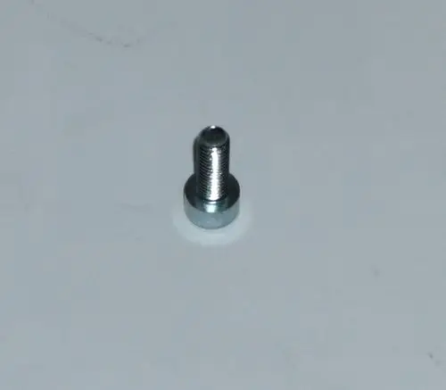 DAIKIN Zylinderkopfschraube aus Metall, mit Gewinde und einem runden Kopf, auf hellem Hintergrund abgebildet.